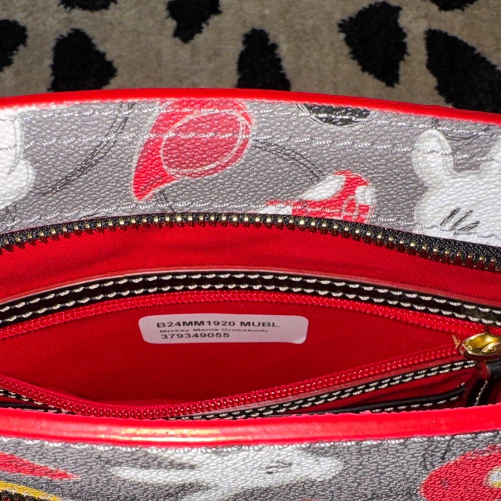 Disney Dooney & Bourke Mickey and Minnie Crossbody Bag - Picture 5 of 16